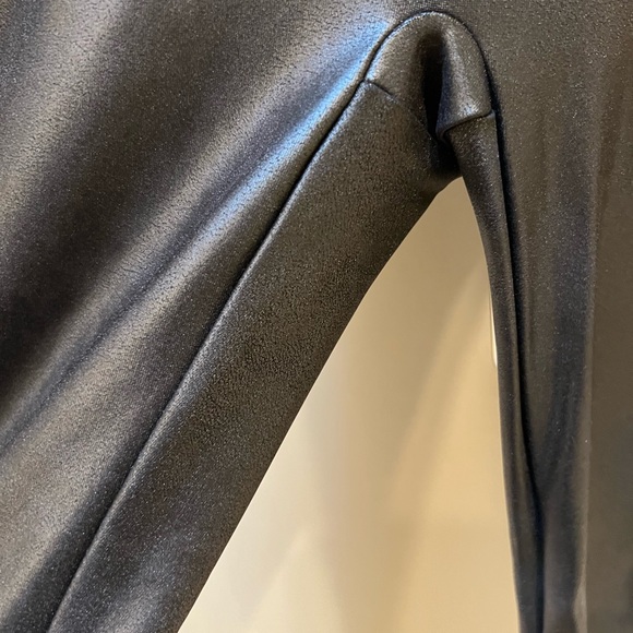 SPANX Faux Leather Leggings Small - Picture 6 of 7